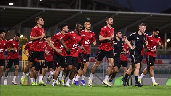 نجم الأهلي السابق: كثرة النجوم قنبلة موقوتة داخل القلعة الحمراء