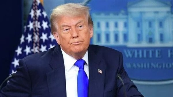 نصلي ليأخذ الرب ترامب، كاهن أيرلندي يثير الجدل بدعائه على رئيس أمريكا ونشطاء: الكوكب كله بيقول آمين (فيديو)