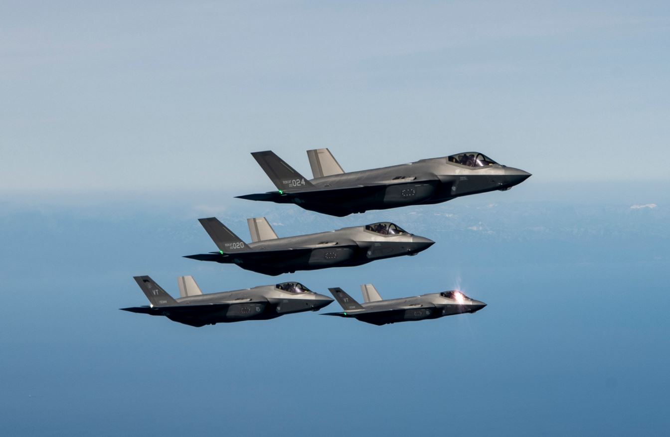 ترمب يلمّح إلى خطوة تُرضي أردوغان بشأن مقاتلات F-35