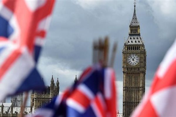 بريطانيا تحذر إسرائيل من أي تصعيد جديد وتطالب باحترام حدود لبنان