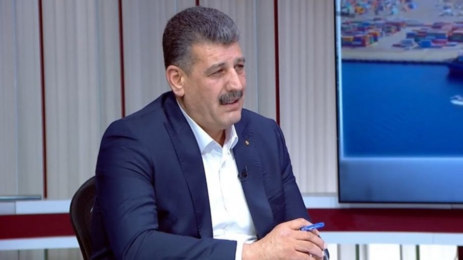 شركات التخليص تستكمل إجراءات 310567 بيانا جمركيا بالثلث الأول