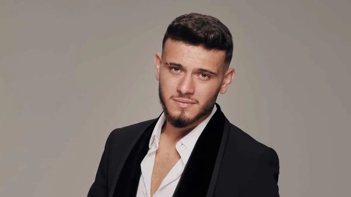الشامي يفاجئ طفلاً سورياً بقرار إنساني