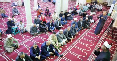 محافظ أسوان يشهد احتفال ليلة القدر بمسجد الطابية