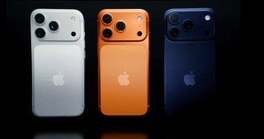 تحذير لمستخدمى iPhone 17 Pro.. منظف منزلى قد يحول لونه البرتقالى إلى الوردى