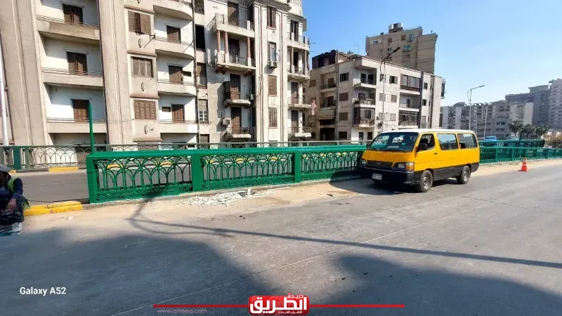 الأنصاري يتابع أعمال صيانة كوبري الجيزة المعدني وتركيب أسوار حديدية بدلاً من المفقودة والمتهالكة