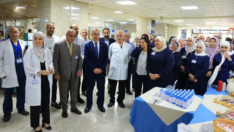 مستشفى الجامعة يحتفي باليوم العالمي للتمريض