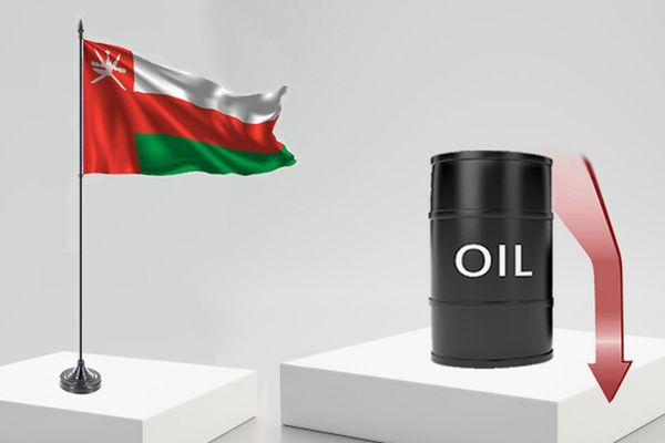سعرُ نفط عُمان ينخفض 3 دولارات و18 سنتًا