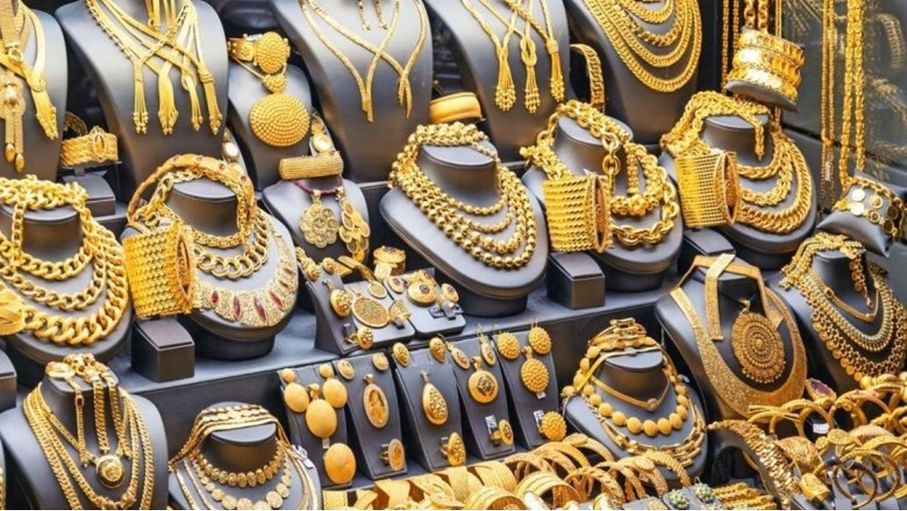 105 دنانير سعر الذهب عيار 21 بالسوق المحلية الخميس