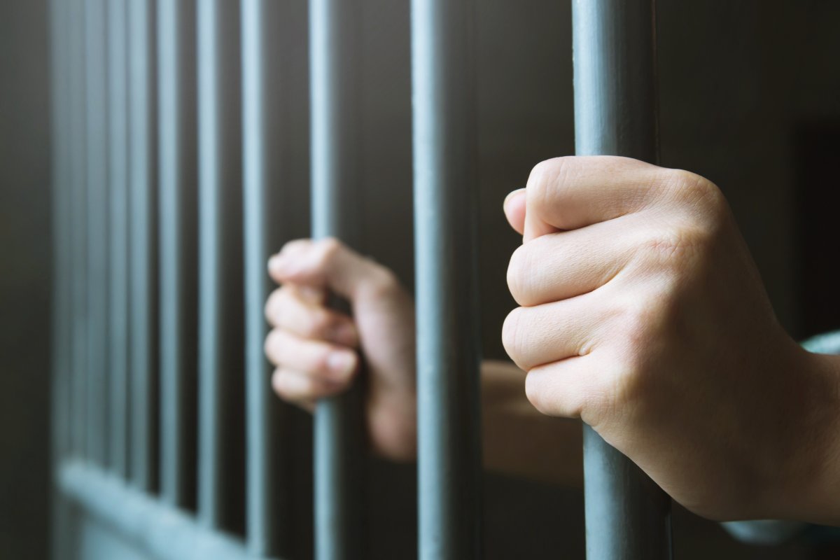 إعادة الإدماج والحد من العود إلى الجريمة.. مطالب لوهبي بالكشف عن حصيلة الإفراج المقيد بشروط
