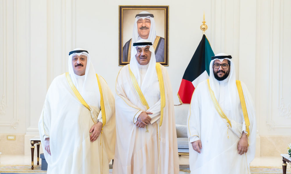 سمو ولي العهد يستقبل وزير الصحة ووكيل الوزارة بمناسبة تعيينه بمنصبه الجديد