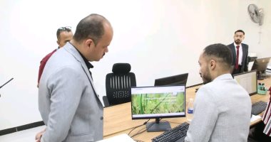 نائب محافظ الوادي الجديد يتابع منظومة العمل بصندوق استصلاح الأراضي