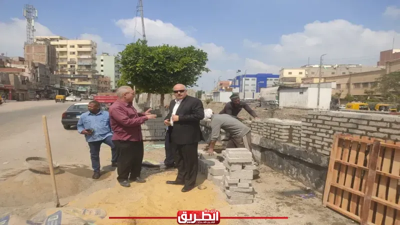 مليون جنيه تقود تطوير أبو حماد.. 70% إنجاز لتوسعة المداخل وممشى حضاري جديد