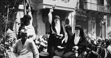 سعيد الشحات يكتب: ذات يوم..16مارس 1919.. أول مظاهرة للسيدات فى تاريخ مصر بمشاركة ما يزيد على 320 من «عقائل العائلات الراقية» فى القاهرة.. والناس يخرجون فى الشوارع لمشاهدة الحدث