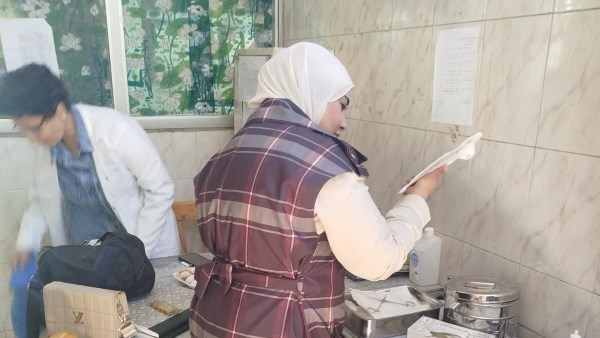 تغيبوا عن العمل أول أيام العيد.. إحالة طبيب وفريق تمريض بالوحدات الصحية في قنا للتحقيق