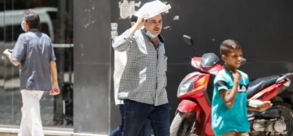 طقس الأحد يشعل الأجواء في مصر.. موجة حارة ورياح ترابية تضرب هذه المحافظات