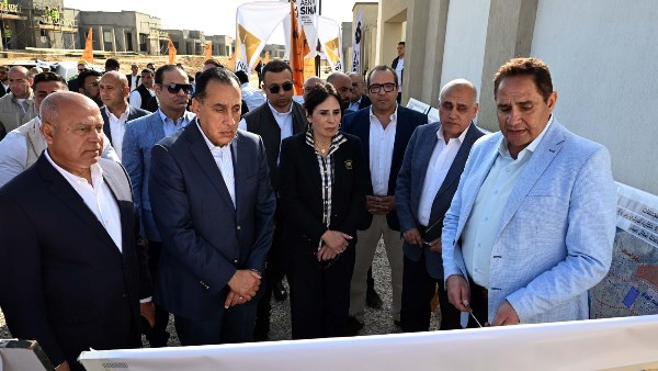 مدبولي يتابع تنفيذ 17 تجمعا تنمويا برفح والشيخ زويد: طفرة حضارية في قلب شمال سيناء| صور