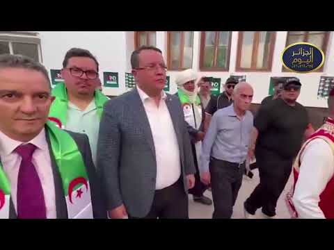 #شاهد لأمين العام للأرندي منذر بودن يُستقبل "بالزرنة" في ولاية البليدة