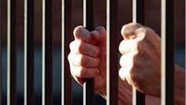 ضبط المتهمين بالتعدى على صاحب مقهى بالخانكة