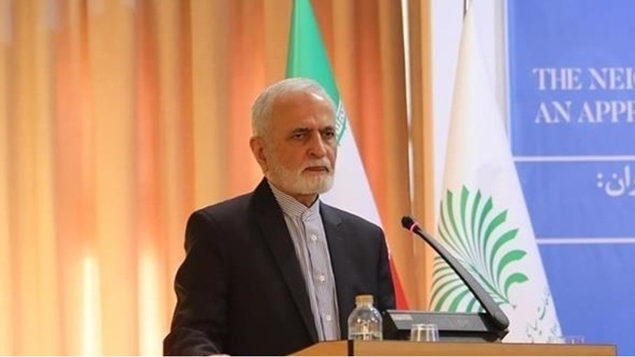 إصابة كمال خرازي بهجوم على طهران