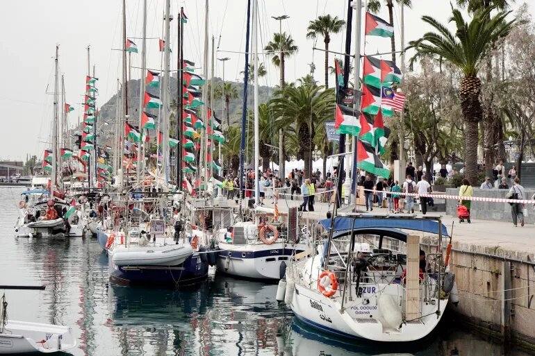 انطلاق أسطول الصمود العالمي من برشلونة لكسر الحصار عن غزة