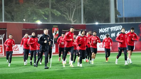 صفقة الأهلي تستفسر عن سبب التجميد