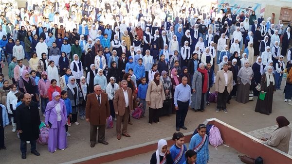 وكيل تعليم الشرقية يتابع انتظام الدراسة بمدارس أولاد صقر