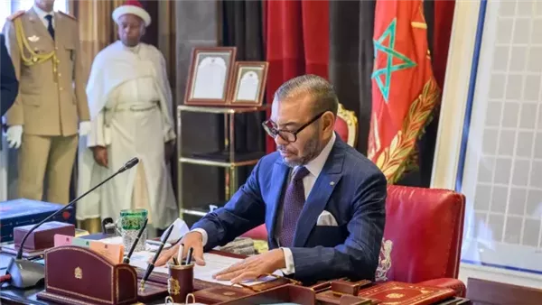 ملك المغرب يعفو عن مشجعين سنغاليين أدينوا في أحداث نهائي أمم أفريقيا ورئيس الكاف يعلق