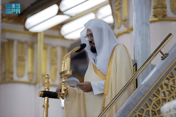 خطيب المسجد النبوي: على العبد أن يُخلص مُراده بالعمل بقصد تحقيق عبودية الله