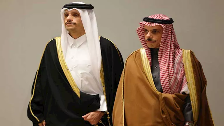 كواليس اتصال هاتفي بين وزير الخارجية القطري ونظيره السعودي