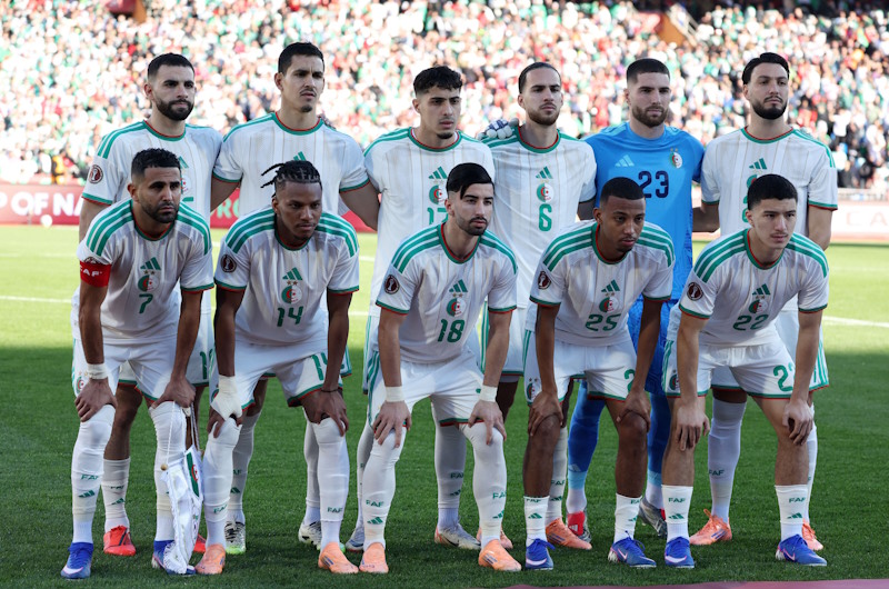 هولندا تعلن عن مباراة ودية ضد الجزائر تحضيرا لكأس العالم