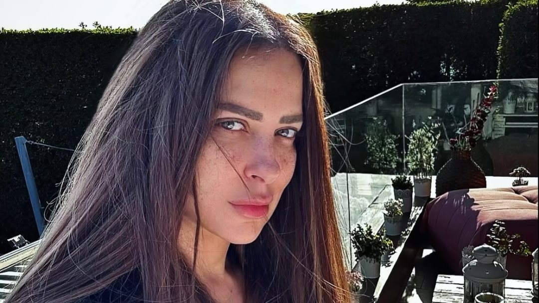 يارب ارحم قلباً كان أحن عليا من الدنيا كلها.. ريم مصطفى تطلب الدعاء لوالدتها