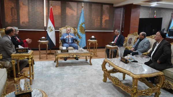 محافظ الغربية: الدولة لا تدخر جهدًا لحماية صحة الأطفال