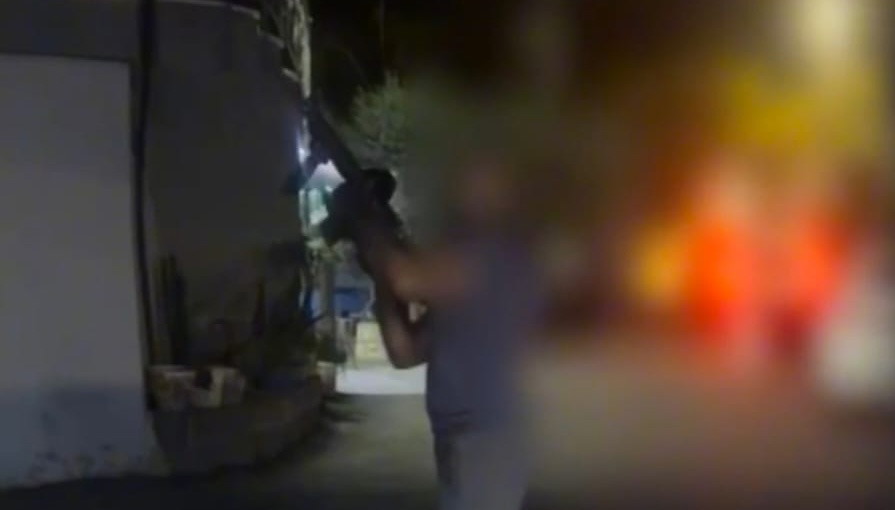 توثيق بالفيديو| طوبا الزنغرية: اتهام شقيقين بحيازة وسائل قتالية وإطلاق نار