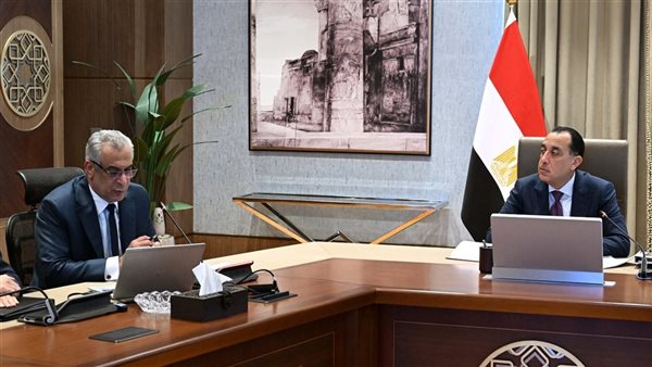 مدبولي يتابع مع وزير الإنتاج الحربي جهود توطين عدد من الصناعات