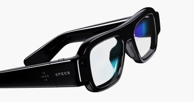 سناب تطلق نظارة Specs للواقع المعزز بشاشة مدمجة وبطارية تدوم 20 ساعة