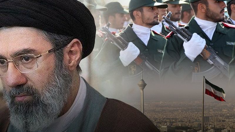 غياب مجتبى خامنئي وصعود الحرس الثوري: اقتصاد ينهار وشعب يدفع الثمن