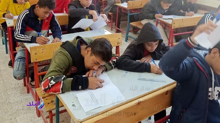 التعليم تنفي تعليق الدراسة في المدارس خلال امتحانات شهر مارس 2026