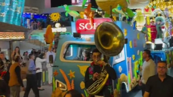 أجواء عالمية.. شرم الشيخ تحتفي بانطلاق الكرنفال اللاتيني السنوي بسوهو سكوير