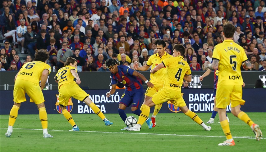 برشلونة يقبل هدية "الملكي" ويسحق إسبانيول برباعية