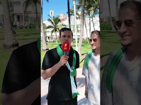 راية العز بالعز خفّاقة .. من ميامي كلمات وأمنيات الجمهور لصقورنا الليلة 💚🎙️ #fifaworldcup