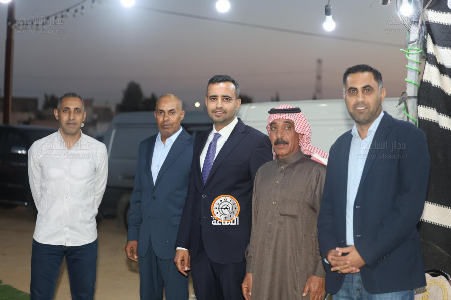 الدخيل يقيمون مأدبة عشاء بزفاف أحمد جهاد الدخيل (صور)