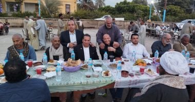 في أجواء من الألفة.. إفطار جماعى بمحطات مياه إدفو يعزز روح الوحدة المجتمعية