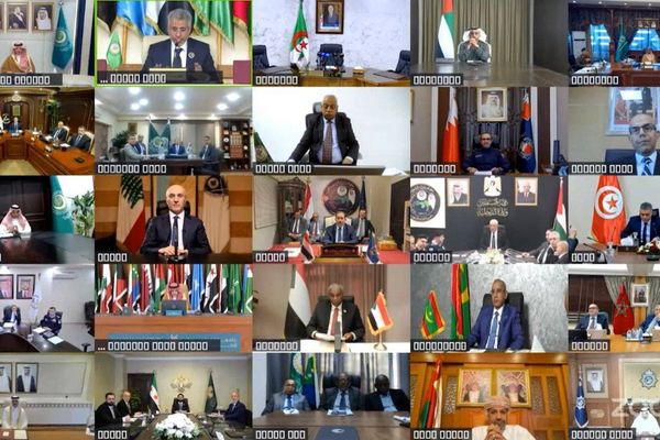 وزراءُ الداخليةِ العربُ يعقدونَ اجتماعَ الدورةِ 43 لمجلسِهم عبرَ الاتصالِ المرئي