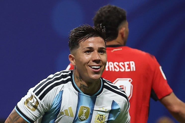 إنزو فرنانديز: أنا محظوظ بهدفي أمام مصر في كأس العالم