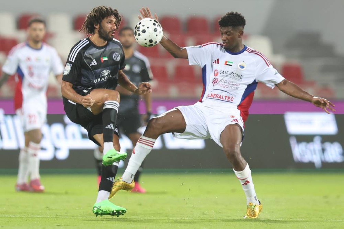 الجزيرة والشارقة.. قمة مشتعلة لا تعترف بأنصاف الحلول