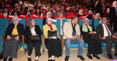 بحضور نجوم الفن.. ختام مميز للدورة الـ 15 من مهرجان الفنون المسرحية بجامعة الإسكندرية