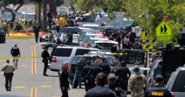 هجوم سان دييجو يفتح ملف «الذئاب المنفردة».. شرطة أمريكا: الحادث معادى للإسلام.. محللون: أفكار التطرف تنتشر بشكل متسارع عبر الإنترنت.. وخبيرة بالأمن القومى:أصعوبة مواجهتهم تتلخص فى تركهم إشارات غير مكت