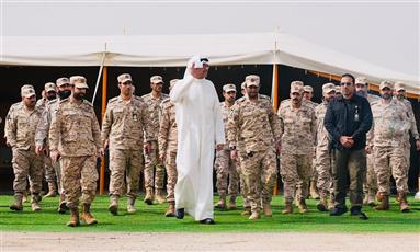 وزير الدفاع يتفقد عدداً من المواقع العسكرية بمناسبة عيد الفطر السعيد