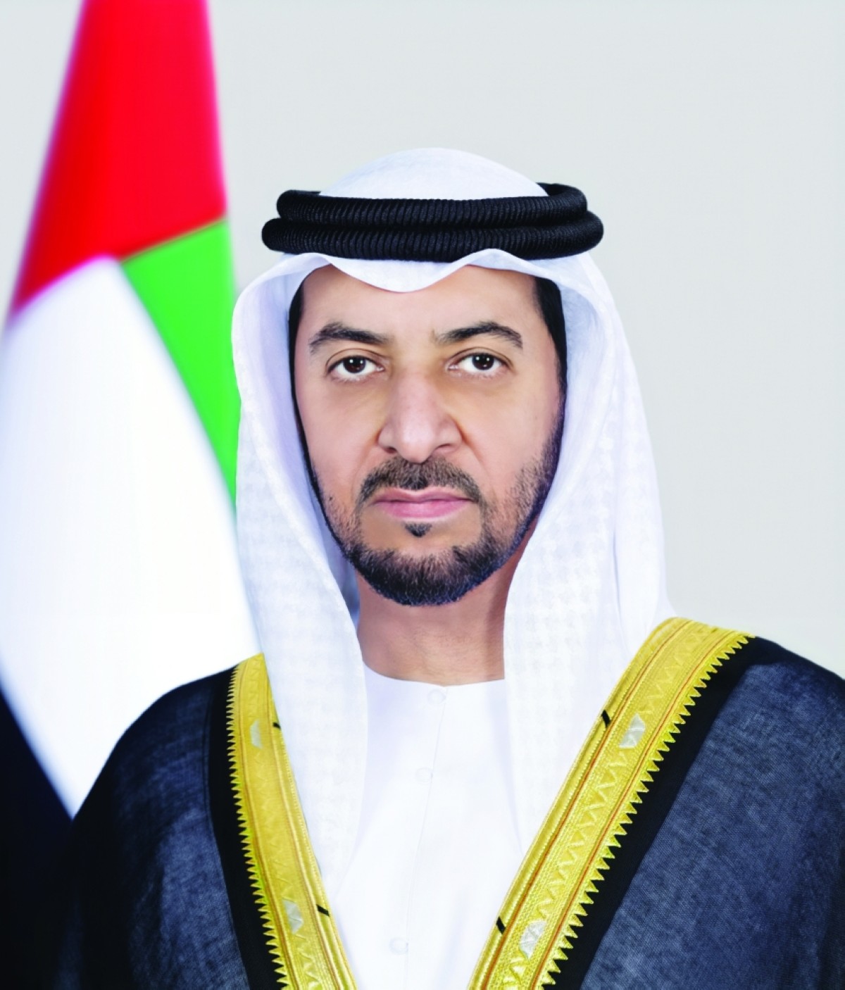 حمدان بن زايد: نبارك لكم قدوم شهر الخير والعطاء