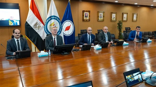 وزير البترول يتابع مع شيفرون التنسيق للانتهاء من اتفاقيات ربط حقل أفروديت القبرصي بمصر